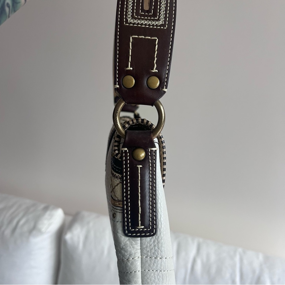 G063-10479 Coach SoHo White Pebbled Leather Whipstitch Soho Flap Bag - Picture 6 of 12
